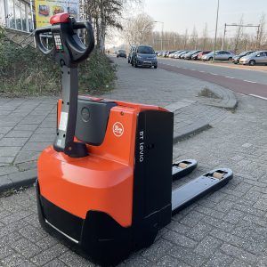 TOYOTA LWE200 2000KG PALLETWAGEN