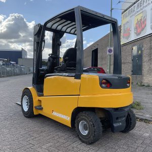 JUNGHEINRICH EFG 550 5000KG 3.00METER