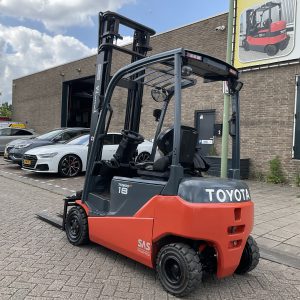 TOYOTA 8FBM18T 1800KG 4.50METER