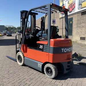 TOYOTA 7FBMF25 2500KG 5.00METER