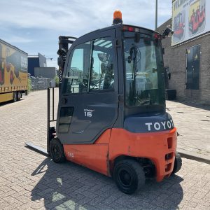 TOYOTA 8FBMT16 1600KG 3.30METER