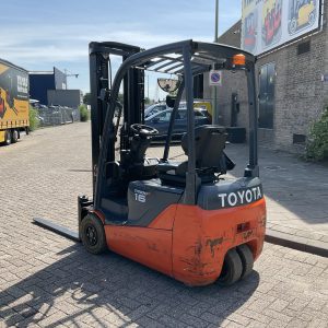 TOYOTA 8FBEKT16 1600KG 5.00METER