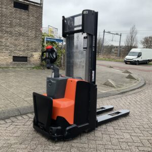 TOYOTA SWE100 1000KG 2.70METER