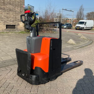 TOYOTA LWE200 2000KG PALLETWAGEN