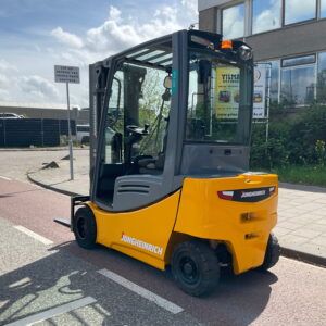 JUNGHEINRICH EFG320 2000KG 4.40METER