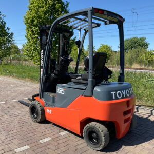 TOYOTA 8FBMK20T 2000KG 4.30METER