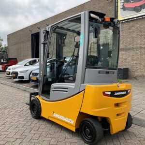 JUNGHEINRICH EFG320 2000KG 4.40METER