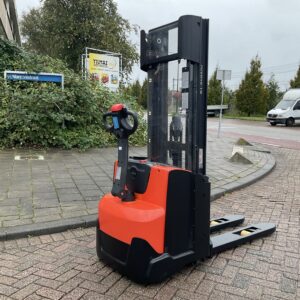TOYOTA SWE120L 1200KG 4.15METER